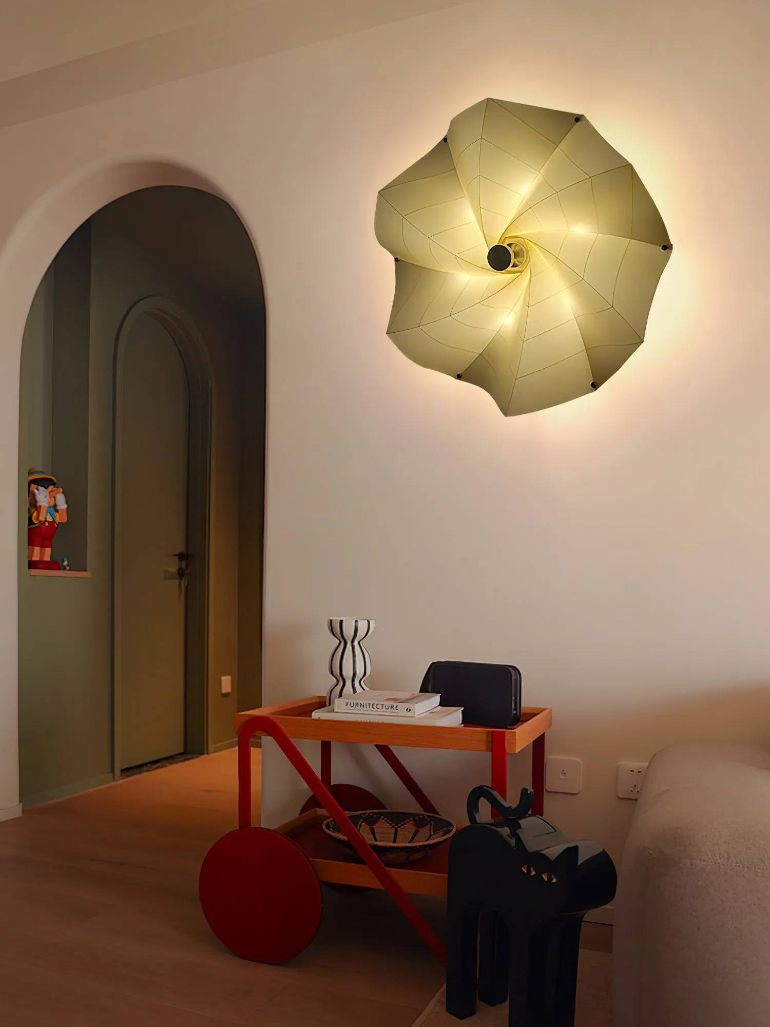 Bloom Petals Wall Lamp