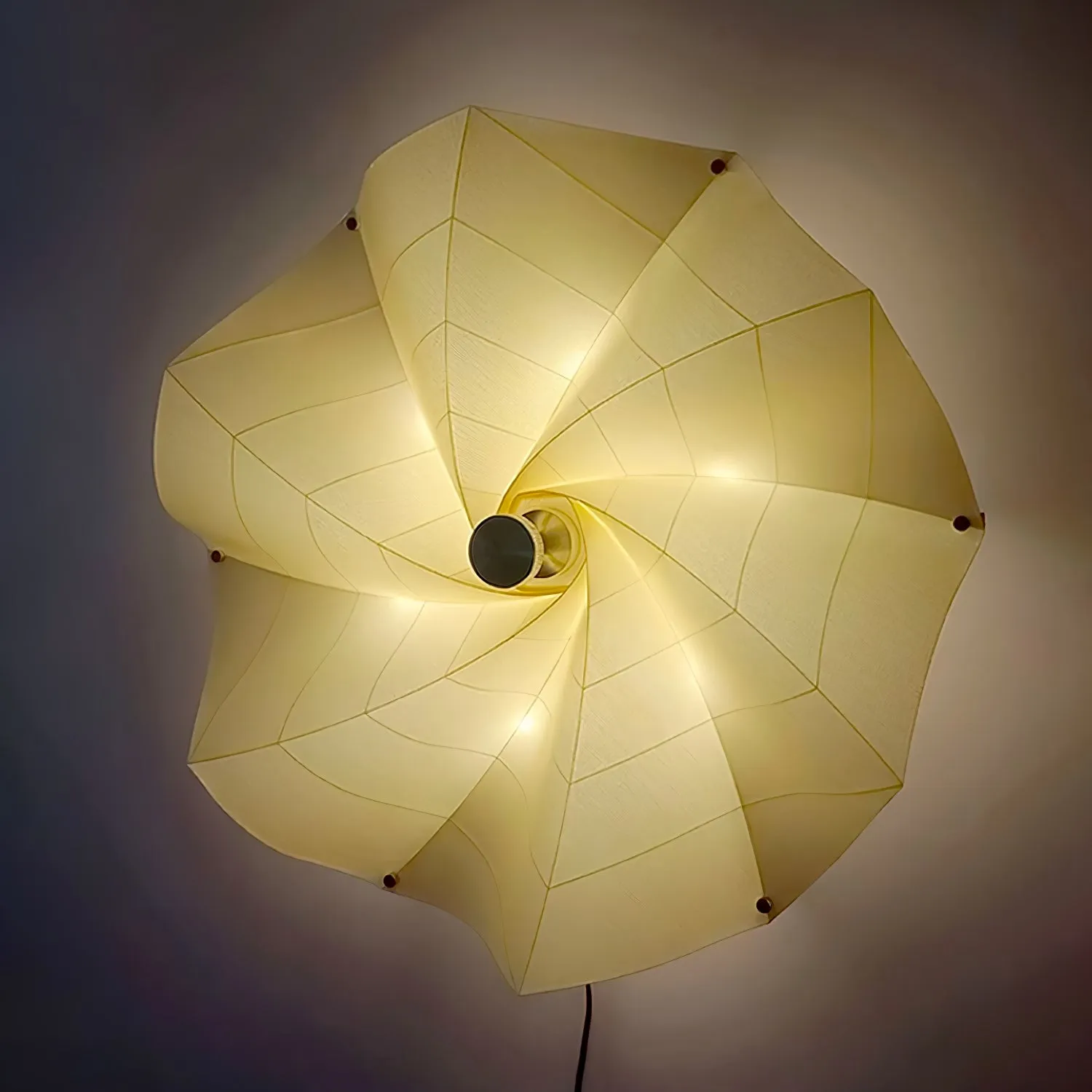 Bloom Petals Wall Lamp