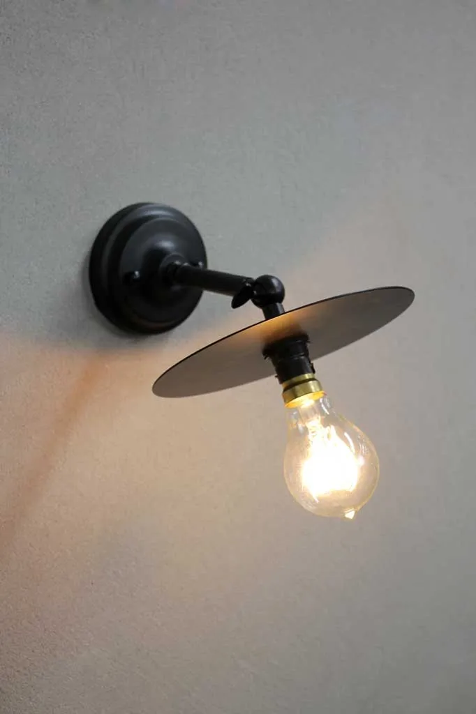 Disc Wall Lamp