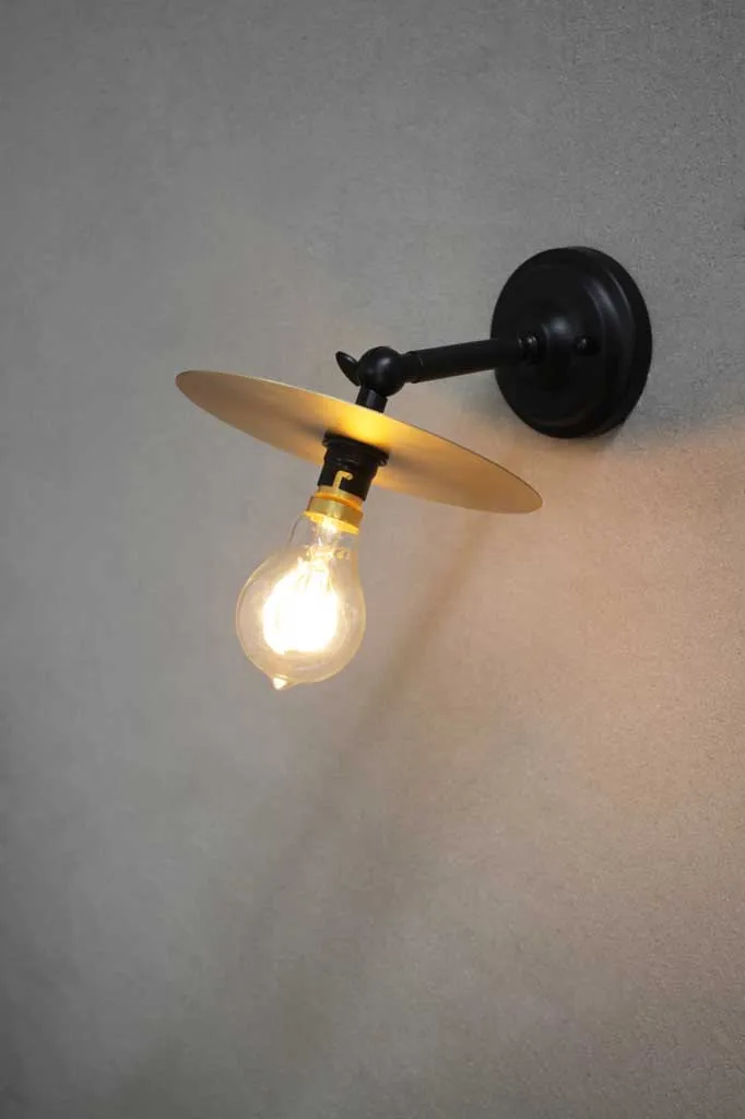 Disc Wall Lamp