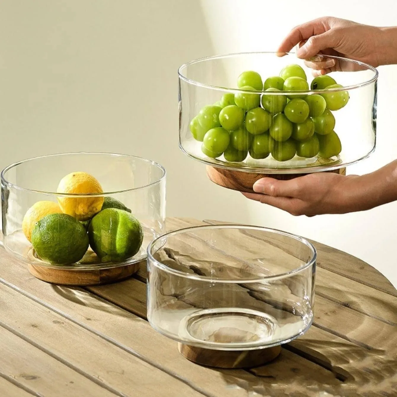 MODERN GLASS BOWL WITH PREMIUM WOODEN BASE