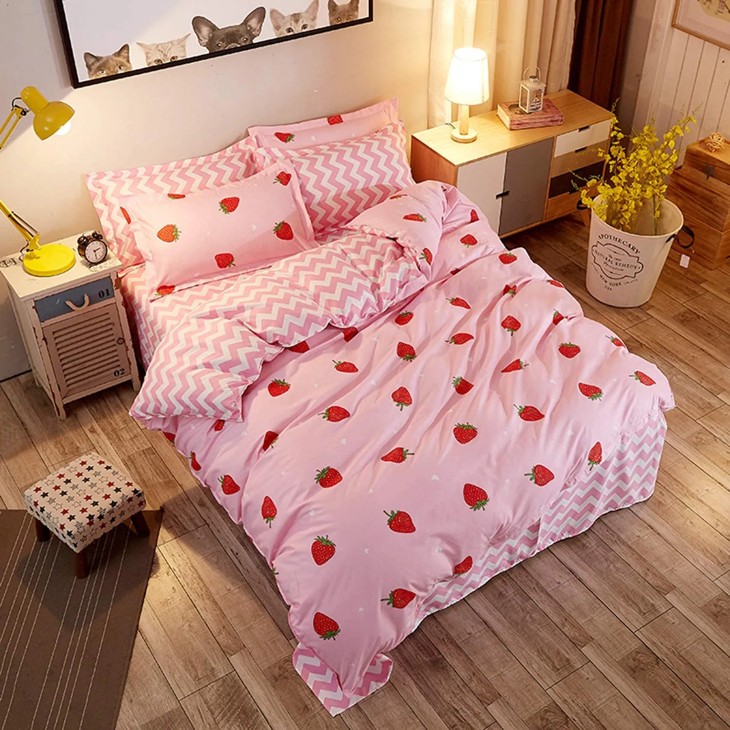 Strawberry Bed Set