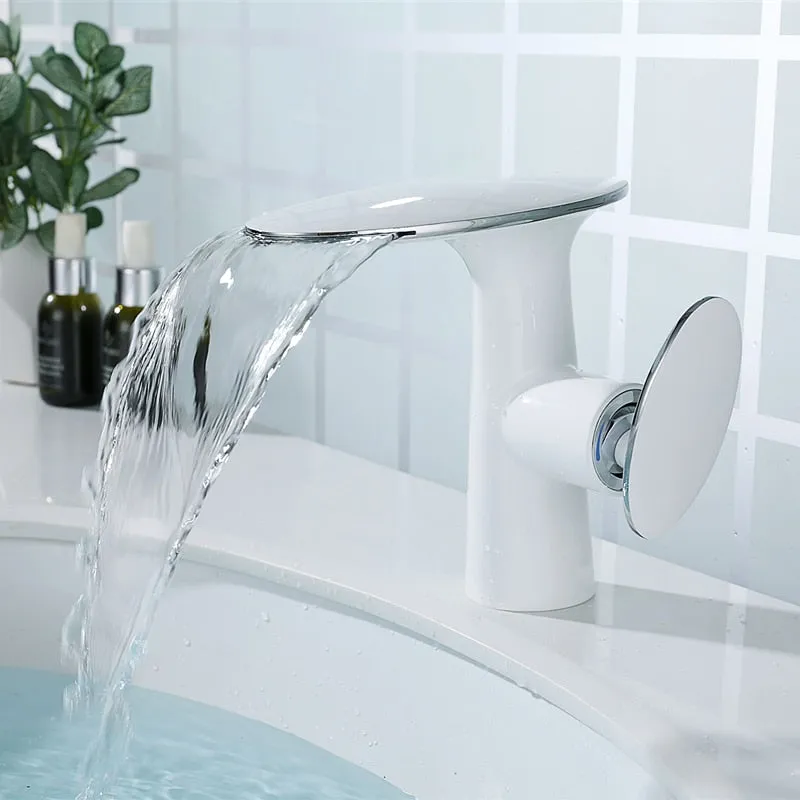 TEEK - Disc Waterfall Basin Faucet